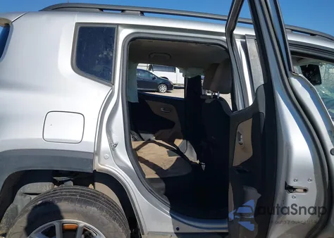 2020 Jeep Renegade Latitude Fwd z USA, uszkodzony, nr VIN ZACNJABB0LPL03329